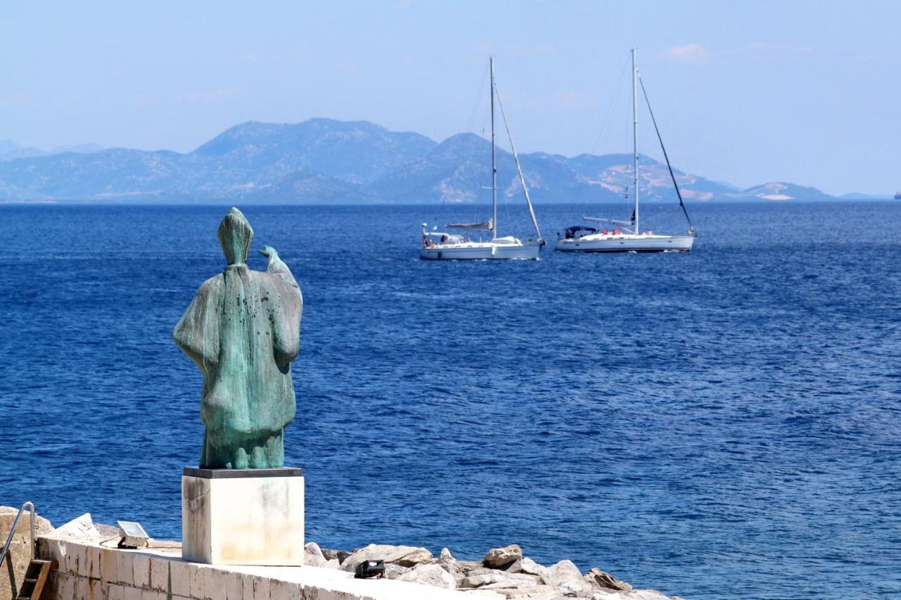 Apartments By The Sea Sucuraj, Hvar - 136 Exterior photo